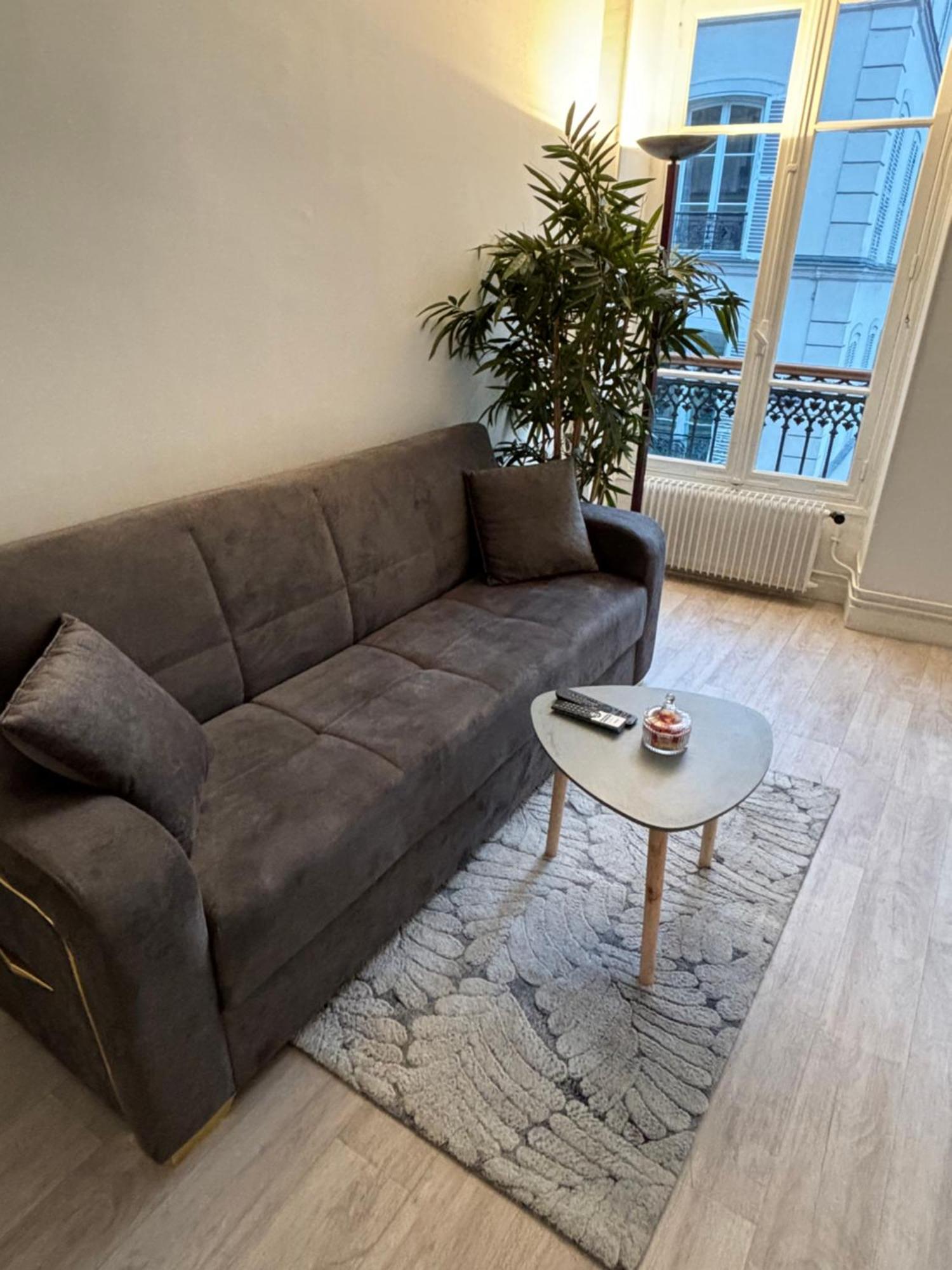 Appartement Situe Dans Le 9Eme Arrondissement, A Deux Pas Du Sacre-Coeur Paris Exterior photo